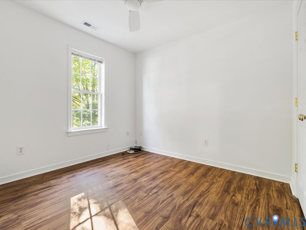 6900 Dartmouth Ave