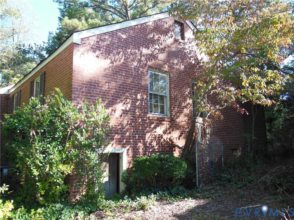 7511 Woodley Rd