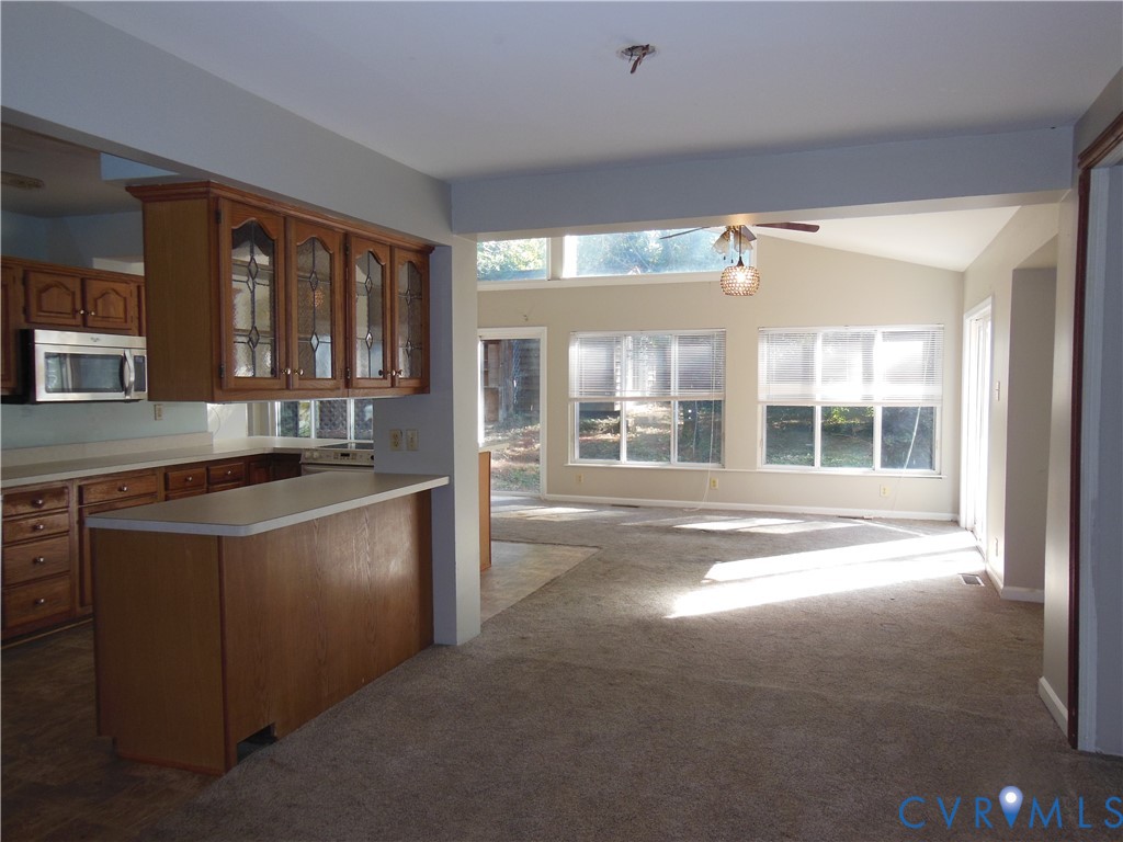 7511 Woodley Rd