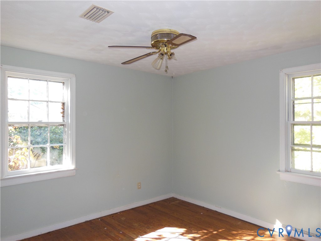 7511 Woodley Rd