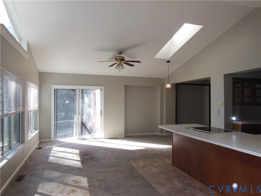 7511 Woodley Rd