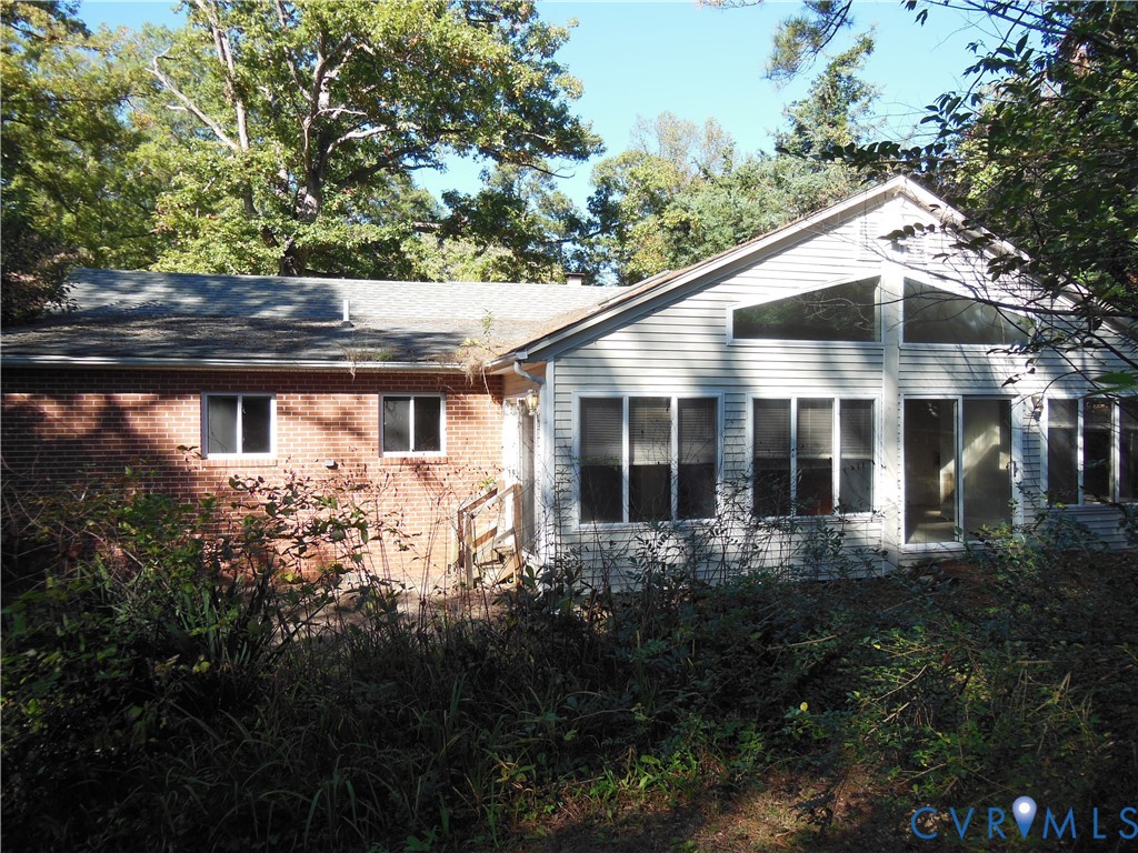 7511 Woodley Rd