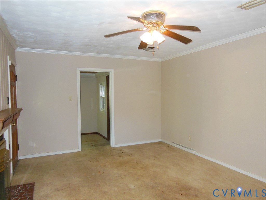 7511 Woodley Rd