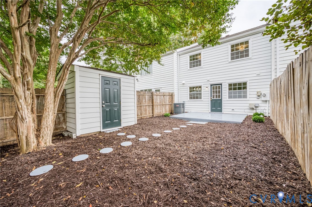 9484 Tracey Lynne Cir