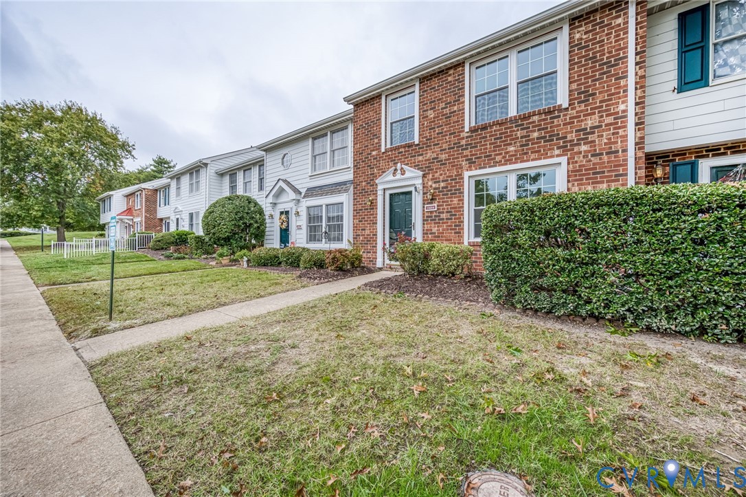 9484 Tracey Lynne Cir