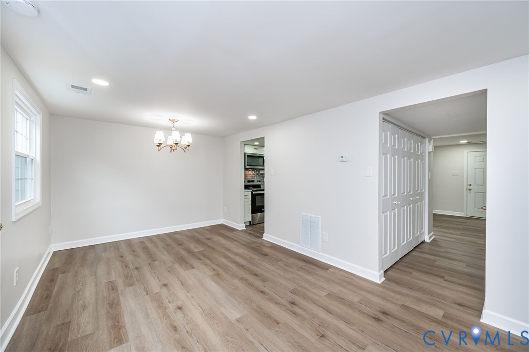 9484 Tracey Lynne Cir