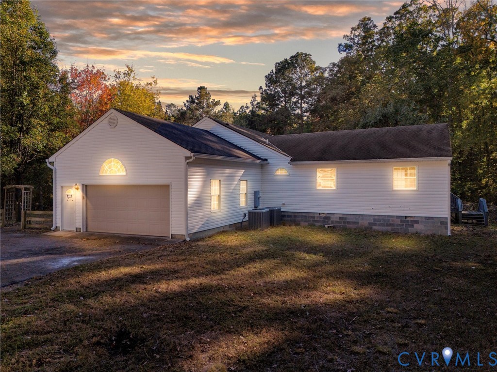 9402 Dry Creek Rd