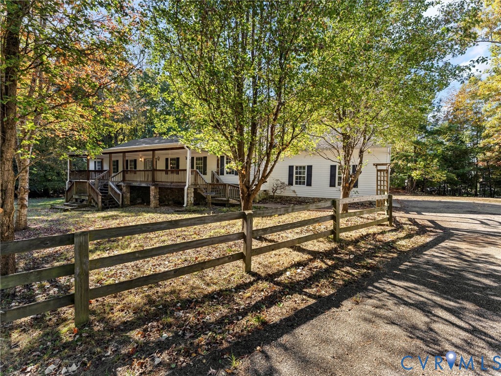 9402 Dry Creek Rd
