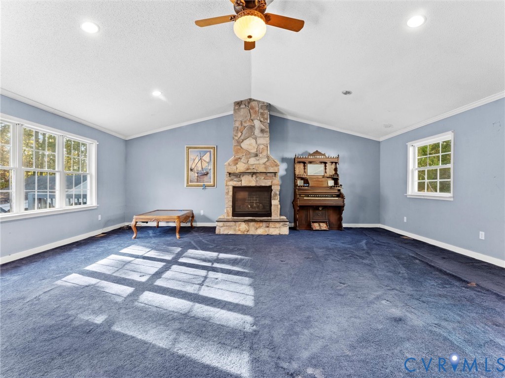 9402 Dry Creek Rd