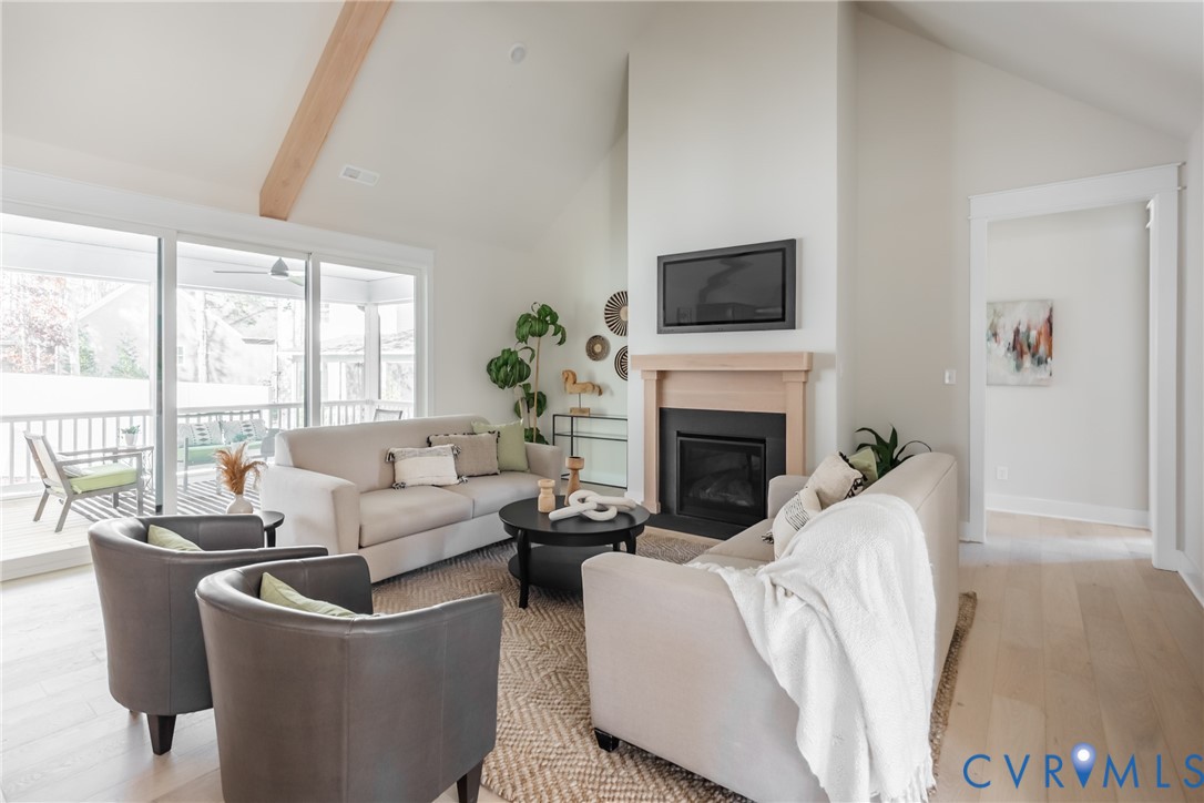 4713 Singing Bird Dr