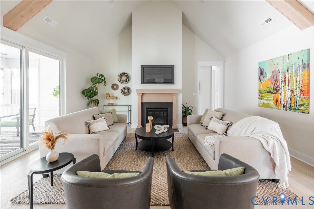 4713 Singing Bird Dr