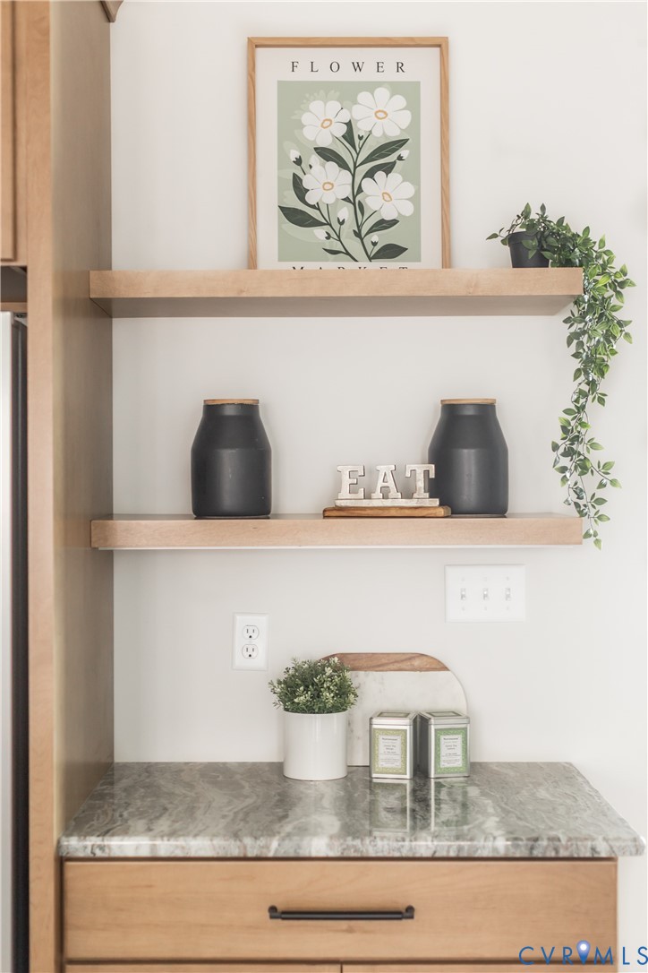 4713 Singing Bird Dr