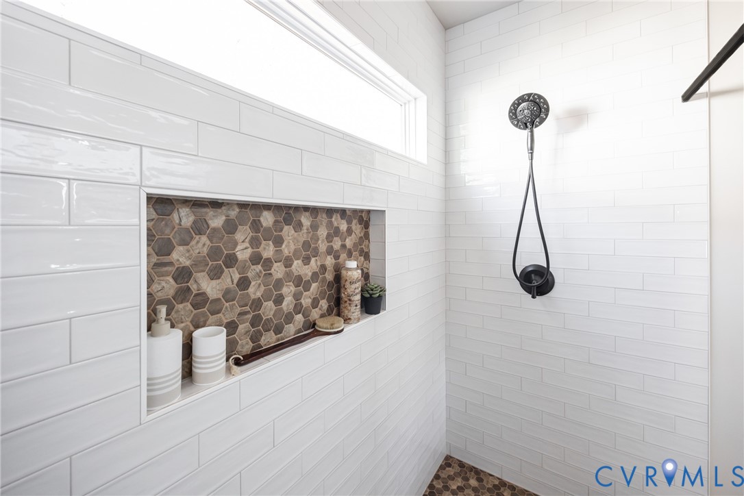 4713 Singing Bird Dr