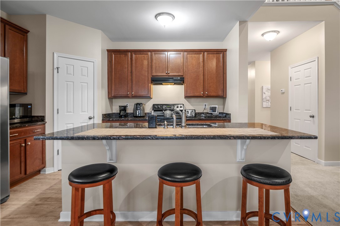 644 Abbey Village Cir