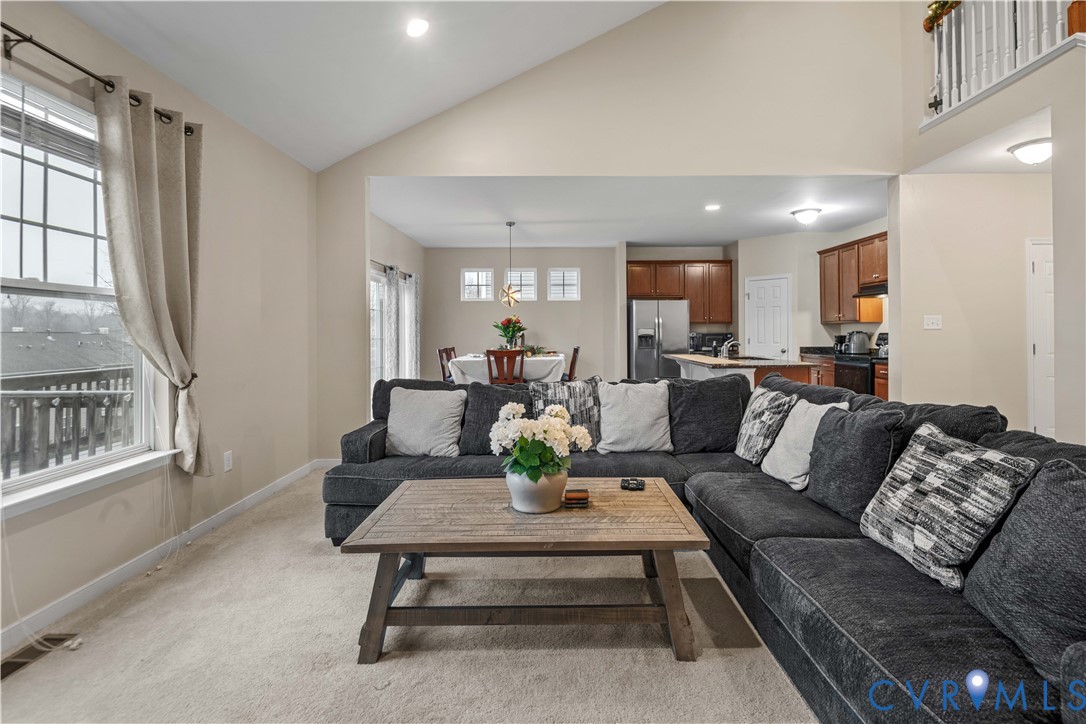 644 Abbey Village Cir