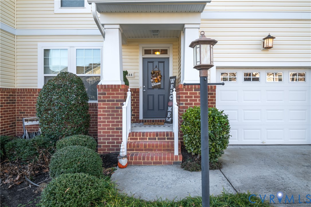 644 Abbey Village Cir