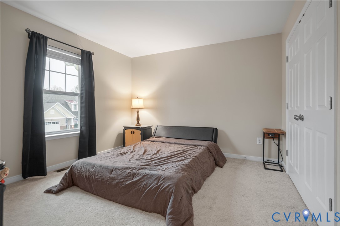 644 Abbey Village Cir