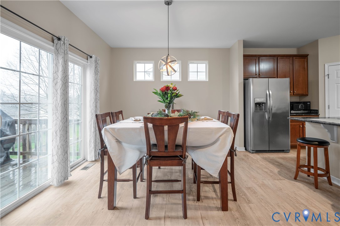 644 Abbey Village Cir