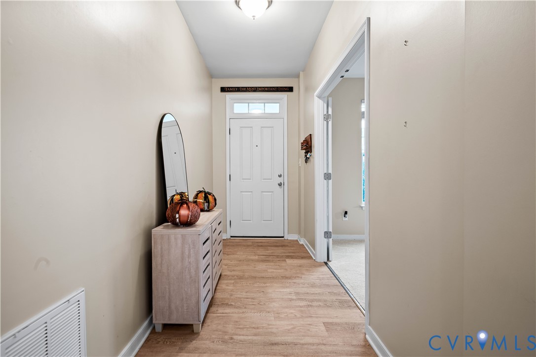 644 Abbey Village Cir