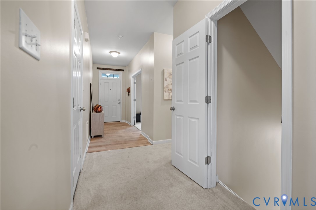 644 Abbey Village Cir