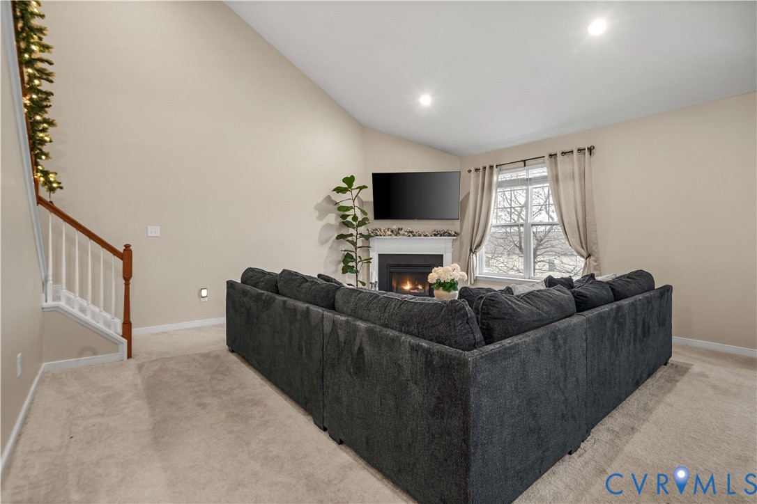 644 Abbey Village Cir