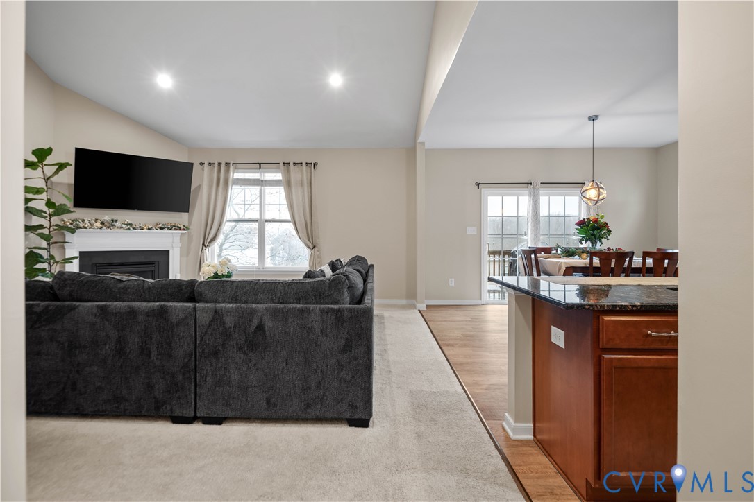 644 Abbey Village Cir