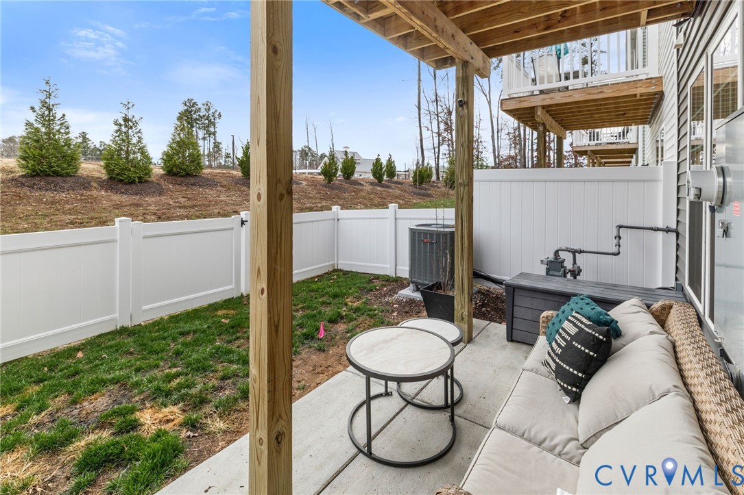 7241 Leire Ln