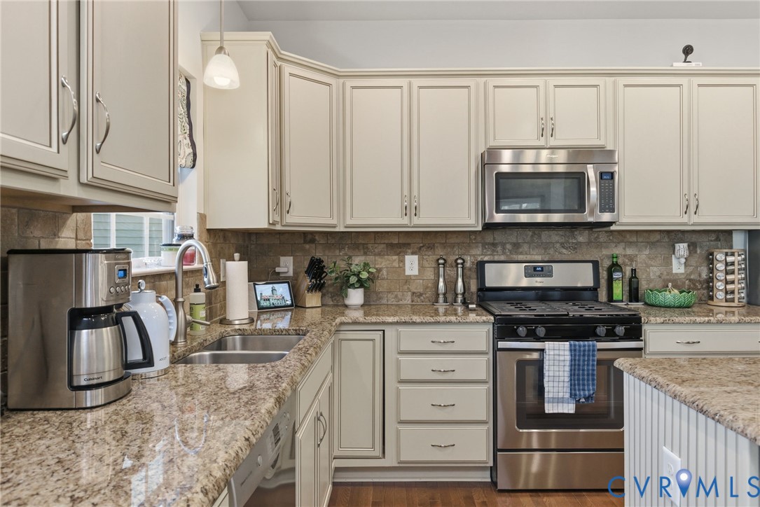 1207 Ashton Village Ct