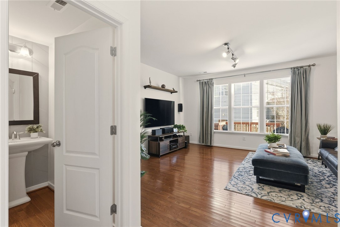 1207 Ashton Village Ct