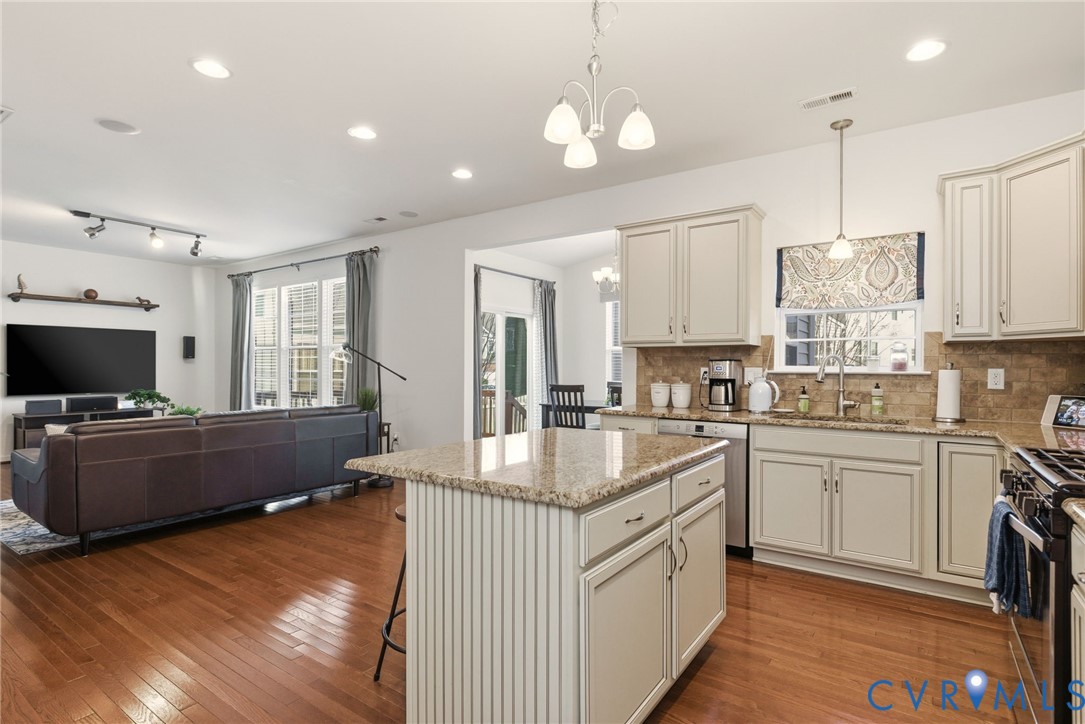 1207 Ashton Village Ct