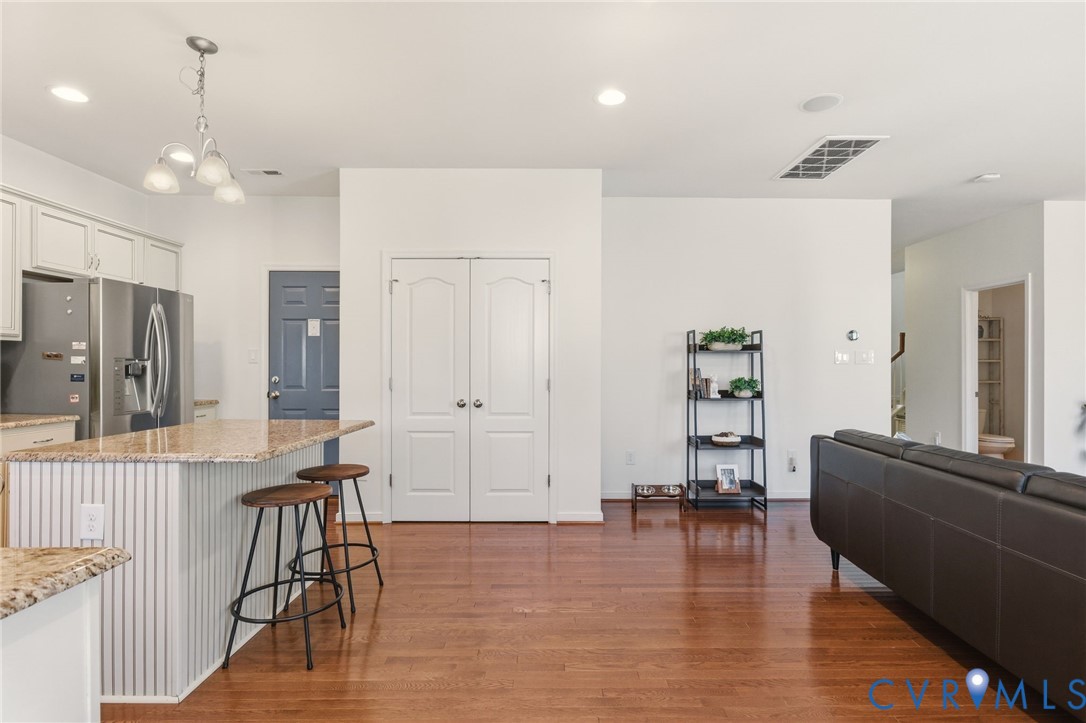 1207 Ashton Village Ct