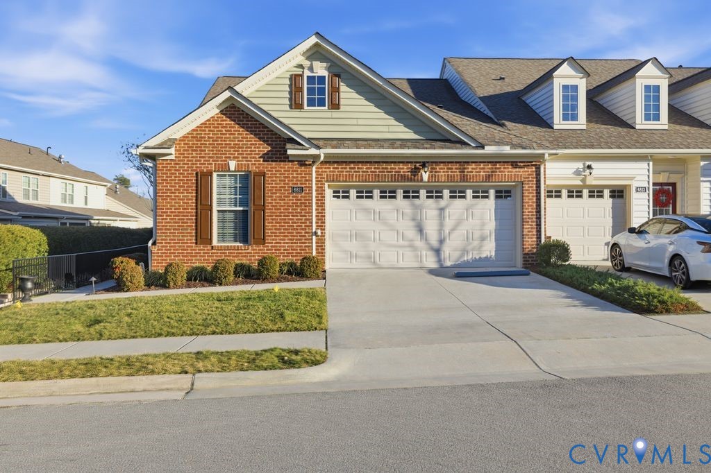 6811 Southwalk Hts