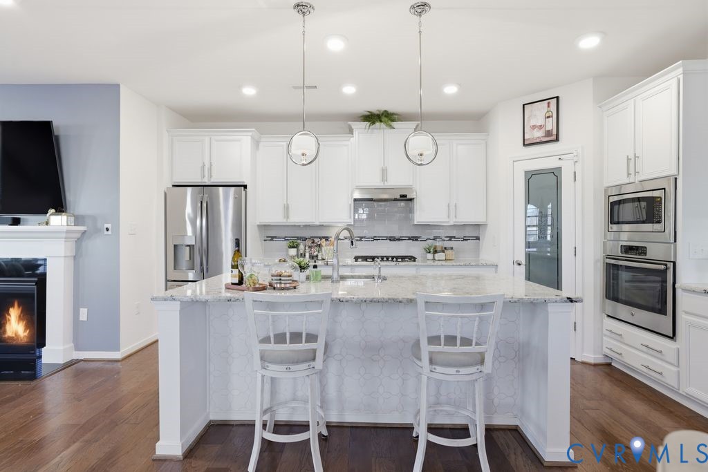 6811 Southwalk Hts