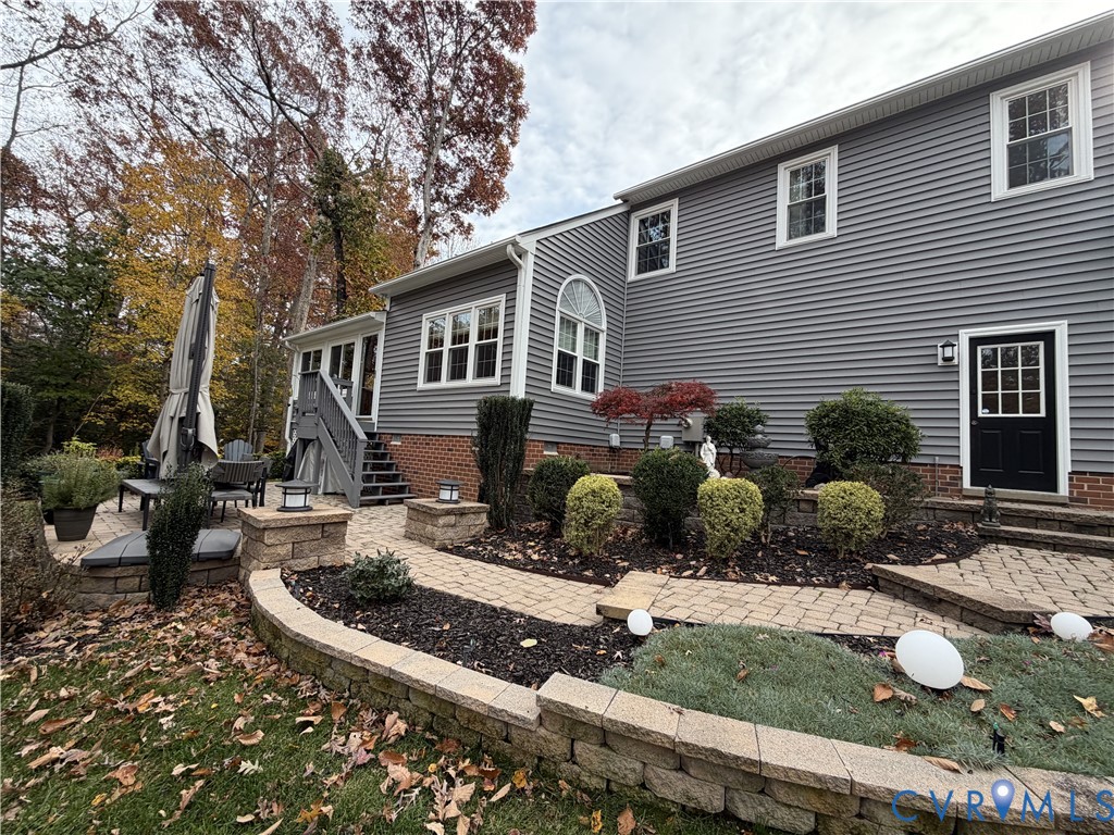 11512 McNair Cir