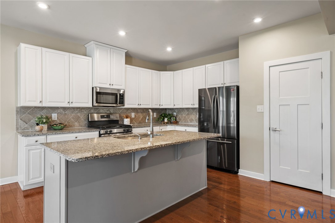 17531 Great Falls Cir