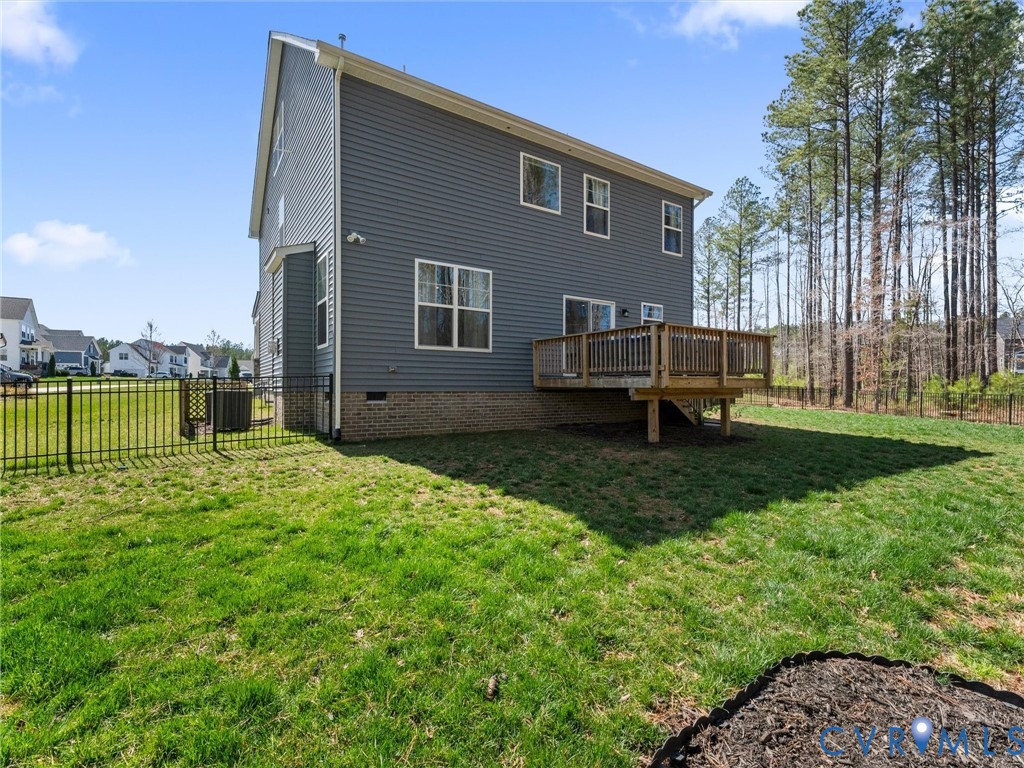 16801 Chalet Ct