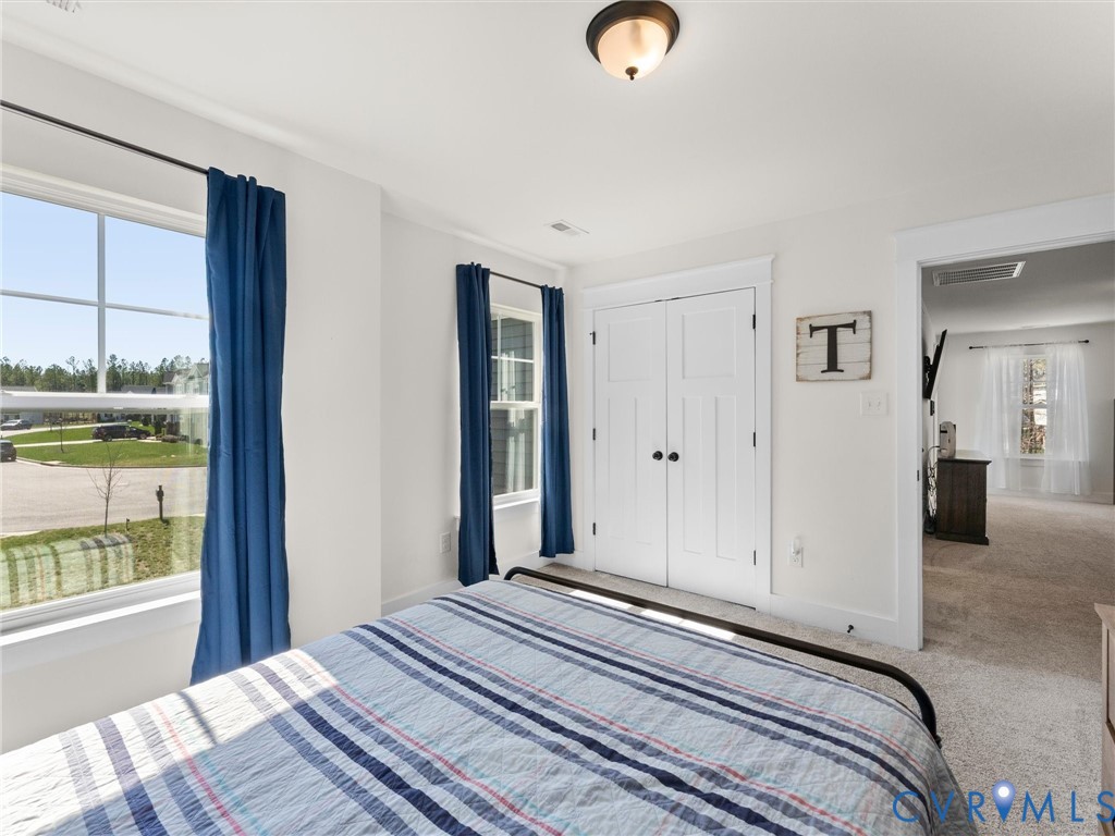 16801 Chalet Ct