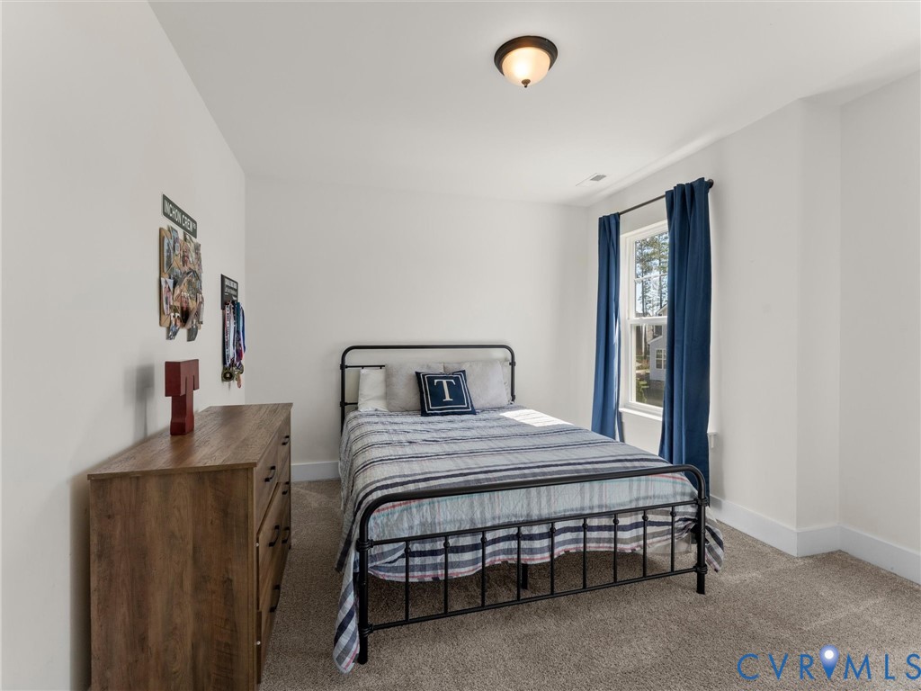 16801 Chalet Ct