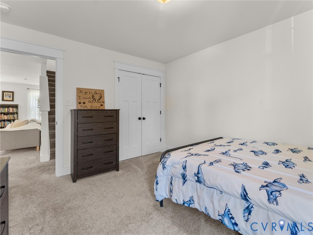 16801 Chalet Ct