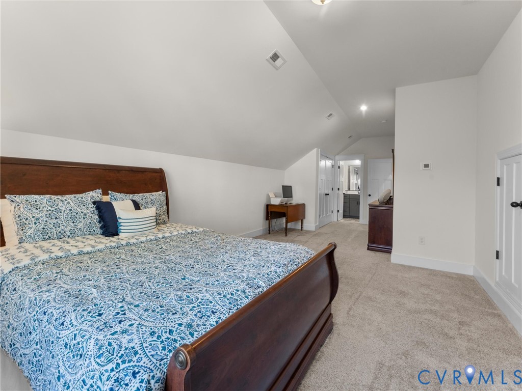 16801 Chalet Ct