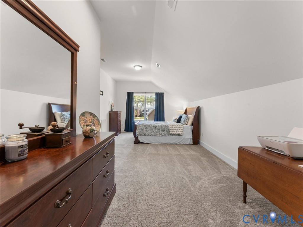 16801 Chalet Ct