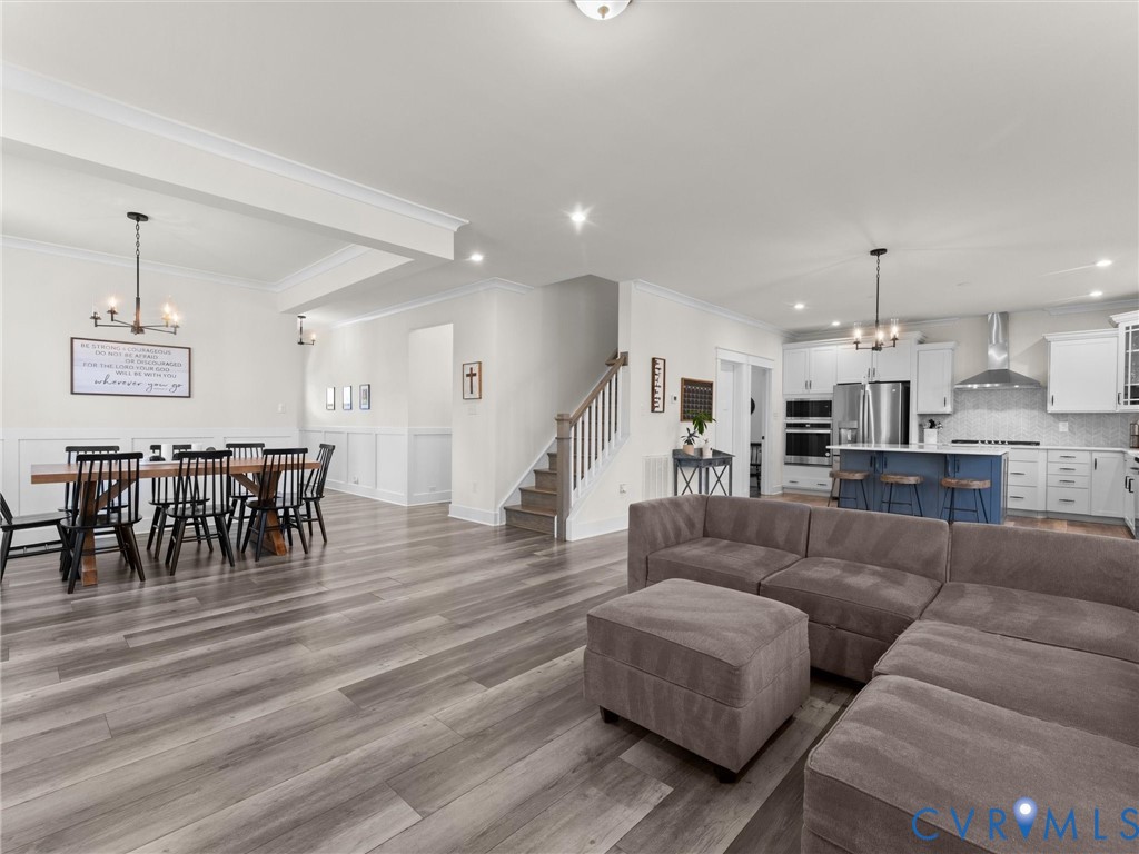 16801 Chalet Ct
