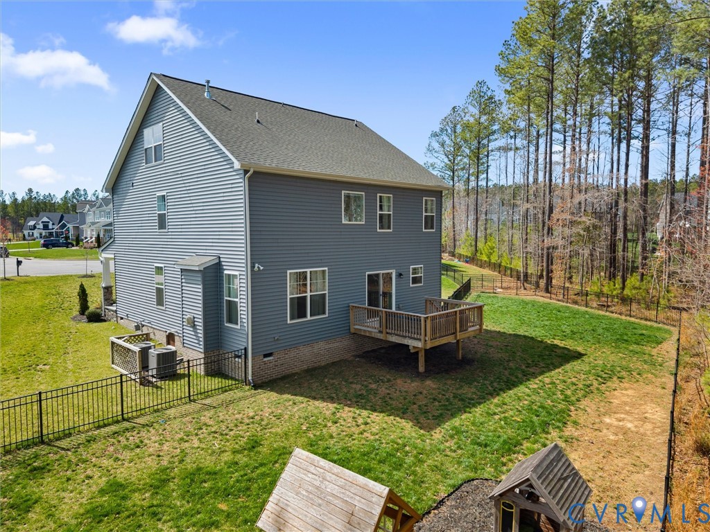 16801 Chalet Ct