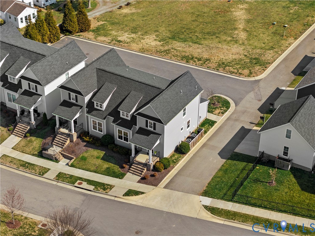 3810 Erin Hill Dr