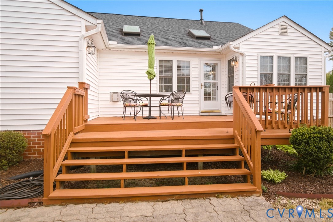 6320 Rolling Lawn Ct