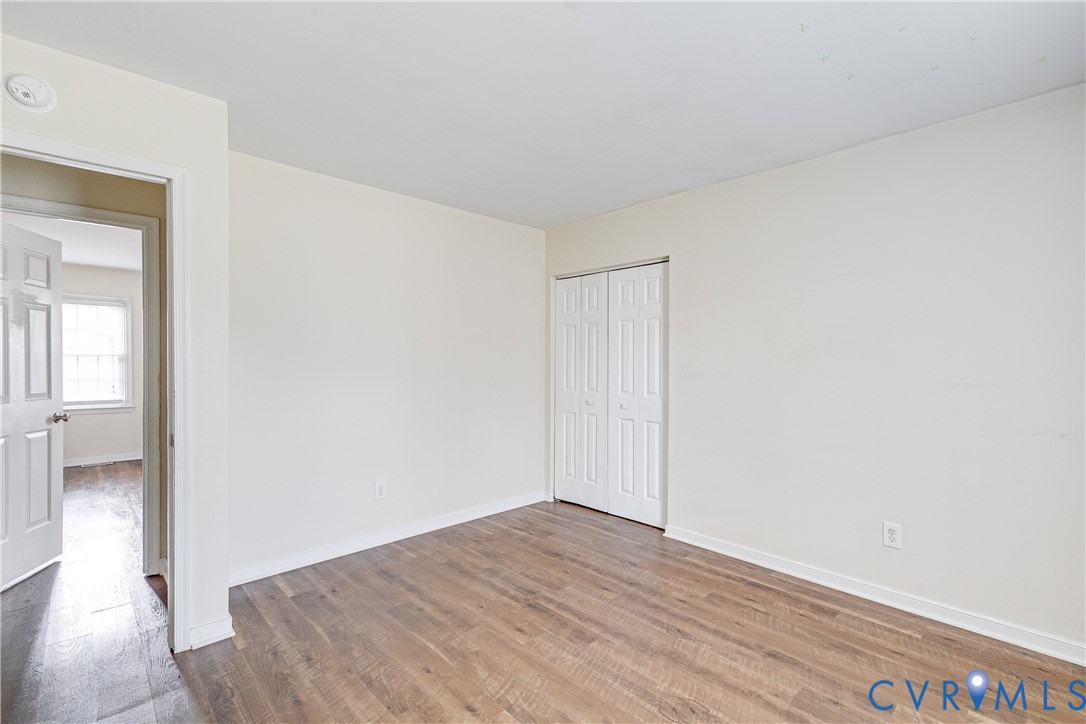 600 Queensway Rd