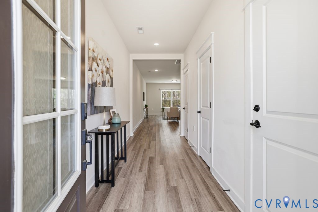 3221 Gannet Ln