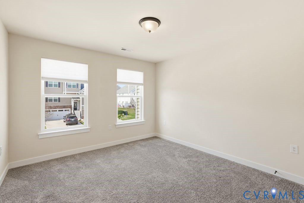 3221 Gannet Ln