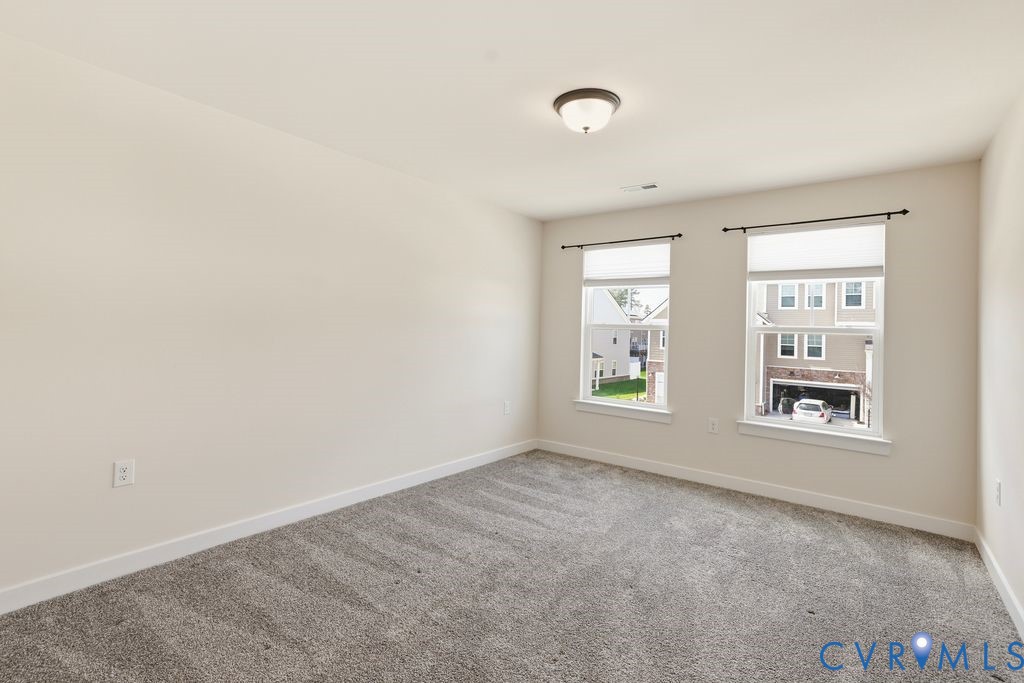 3221 Gannet Ln