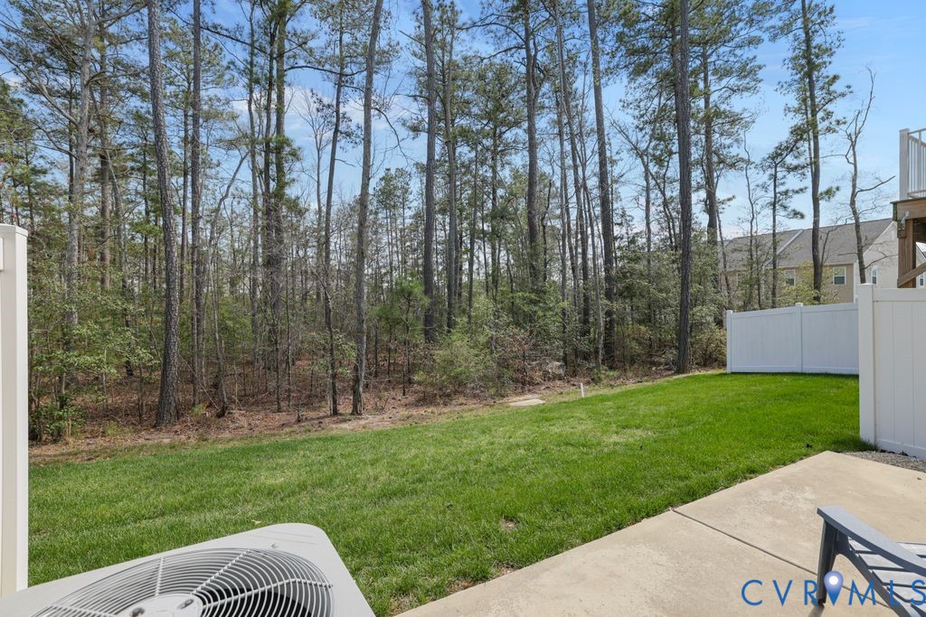 3221 Gannet Ln